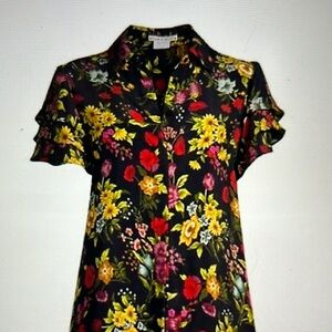 ALICE + OLIVIA  Ruffle Floral Top